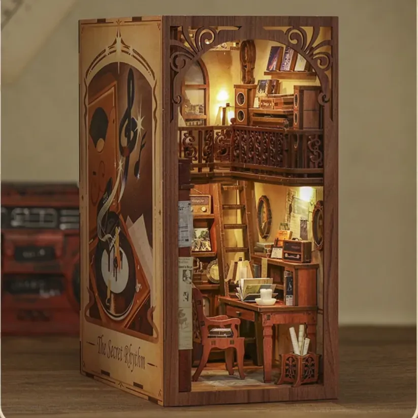 CONNIEIU Garden House 3D Wooden DIY Book Nook