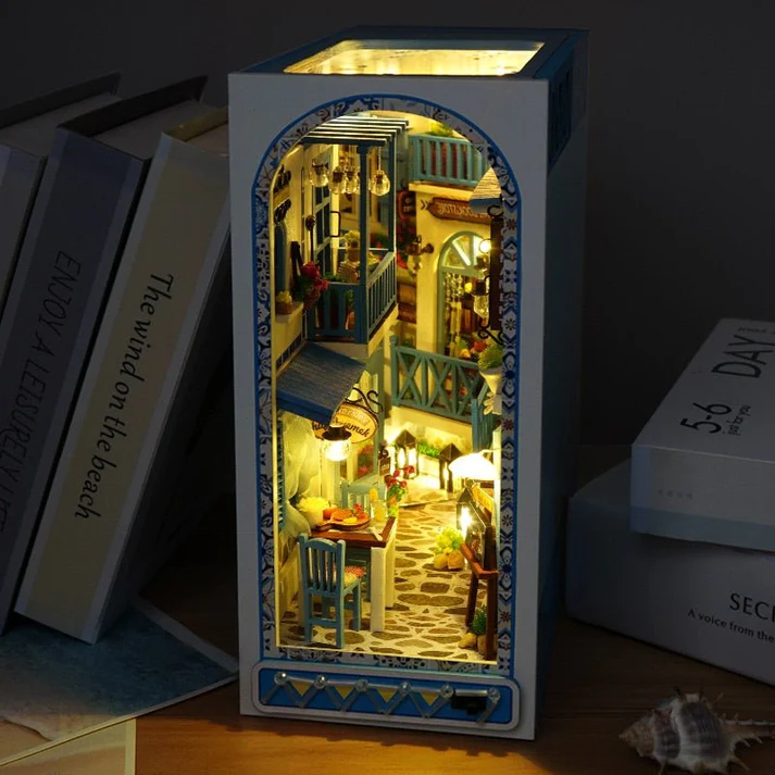 CONNIEIU Garden House 3D Wooden DIY Book Nook