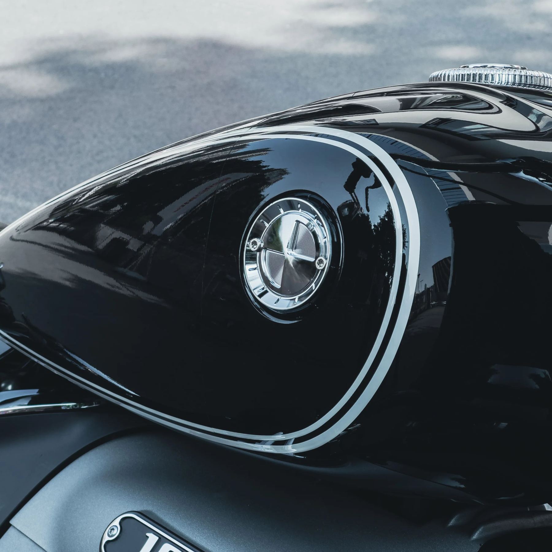 SHIJAN - BMW R18 badges one pair