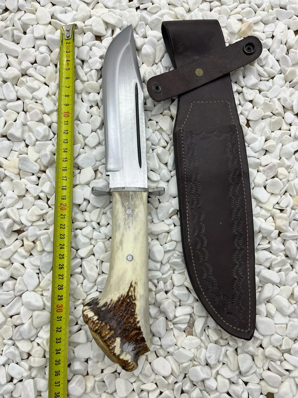 Kézzel készített Bowie túrakés agancsnyéllel