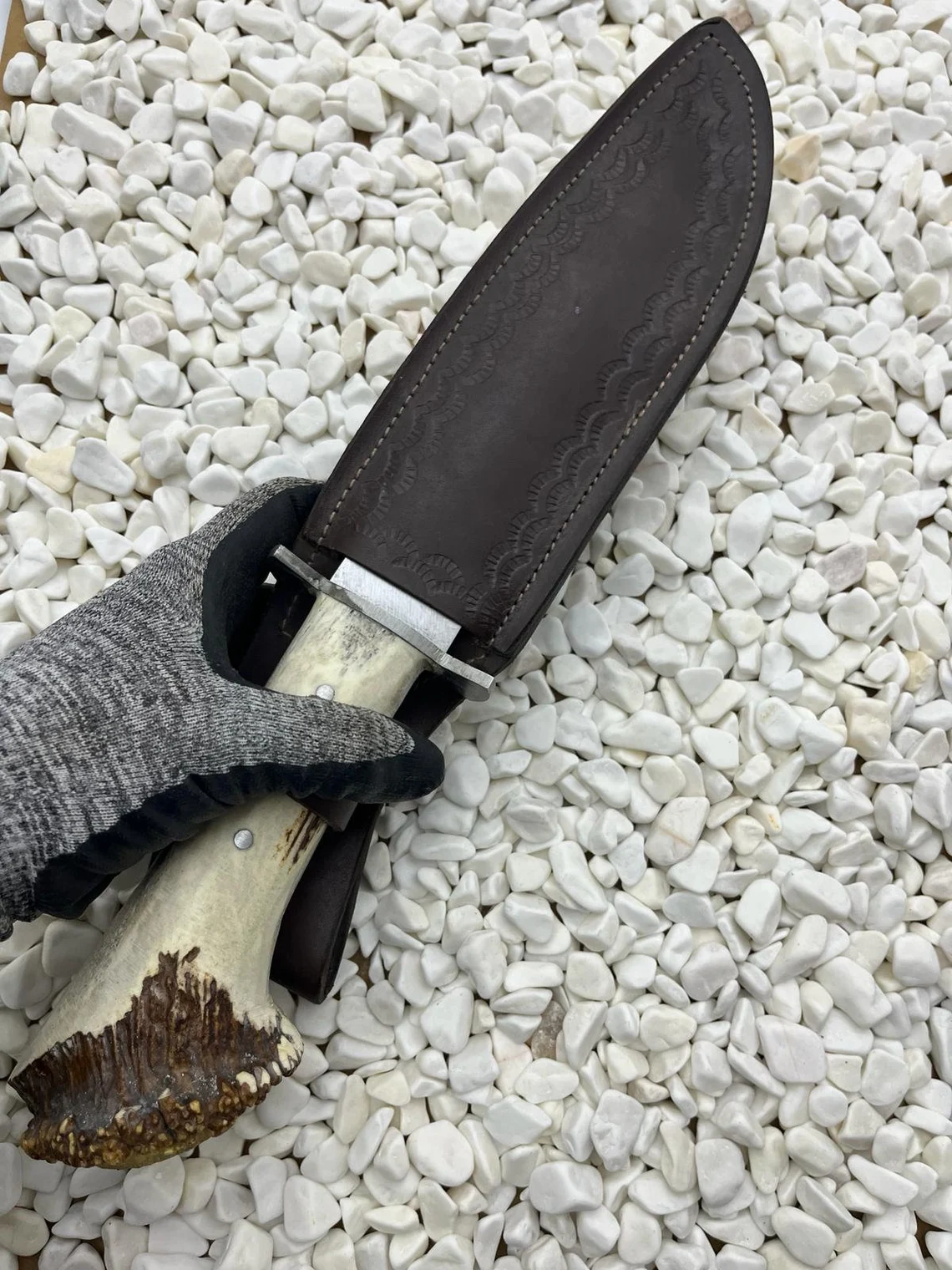 Kézzel készített Bowie túrakés agancsnyéllel