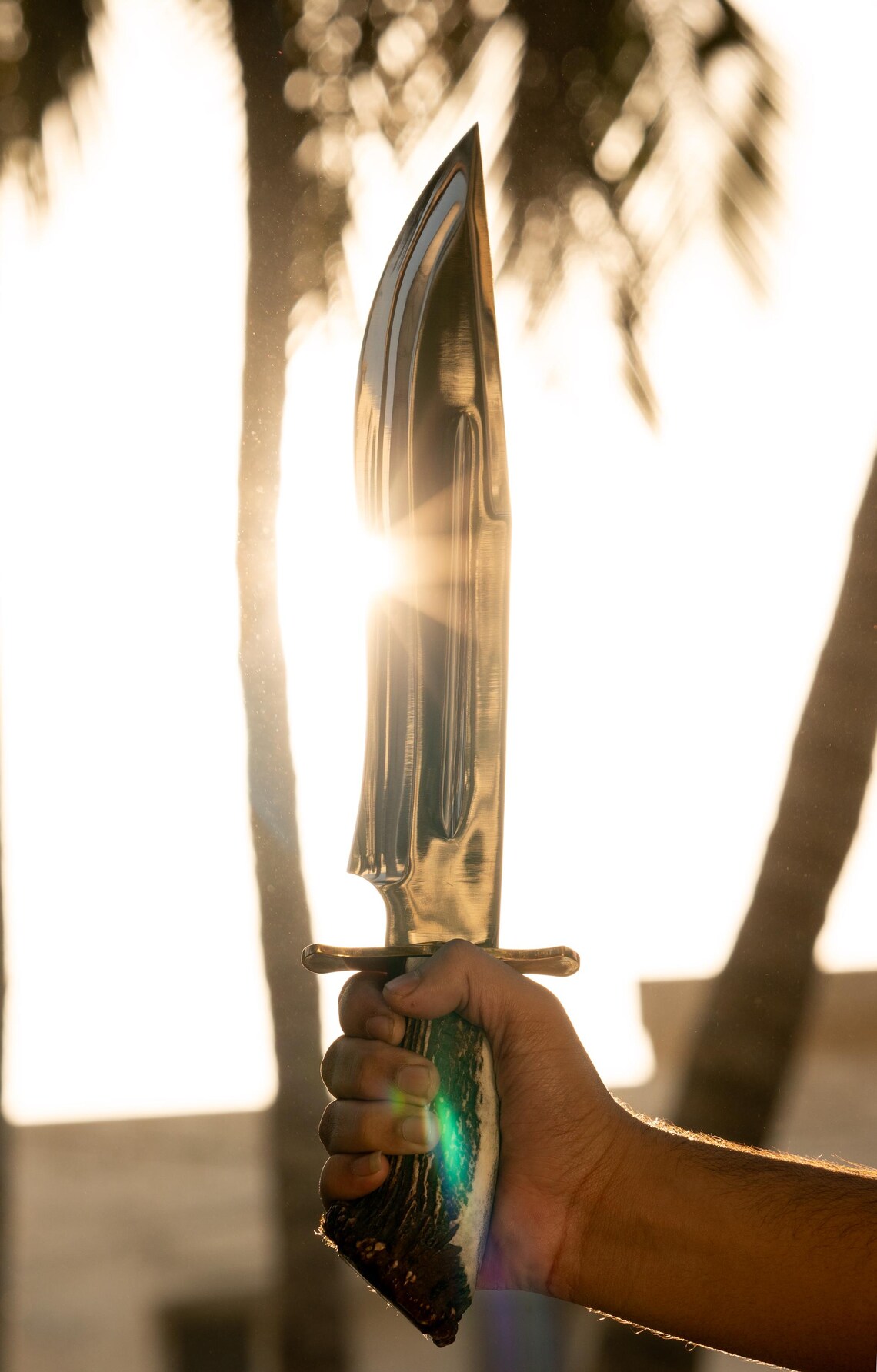 Kézzel készített Bowie kés szénacél szarvból