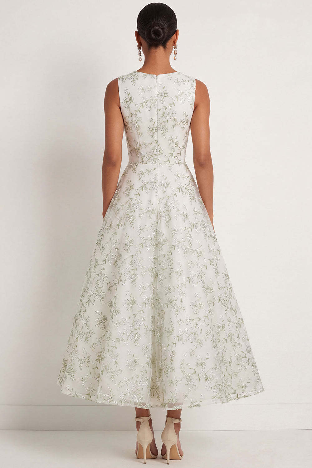 A Line Light Green Round Neck Sleeveless Embroidered Long Formal Dress