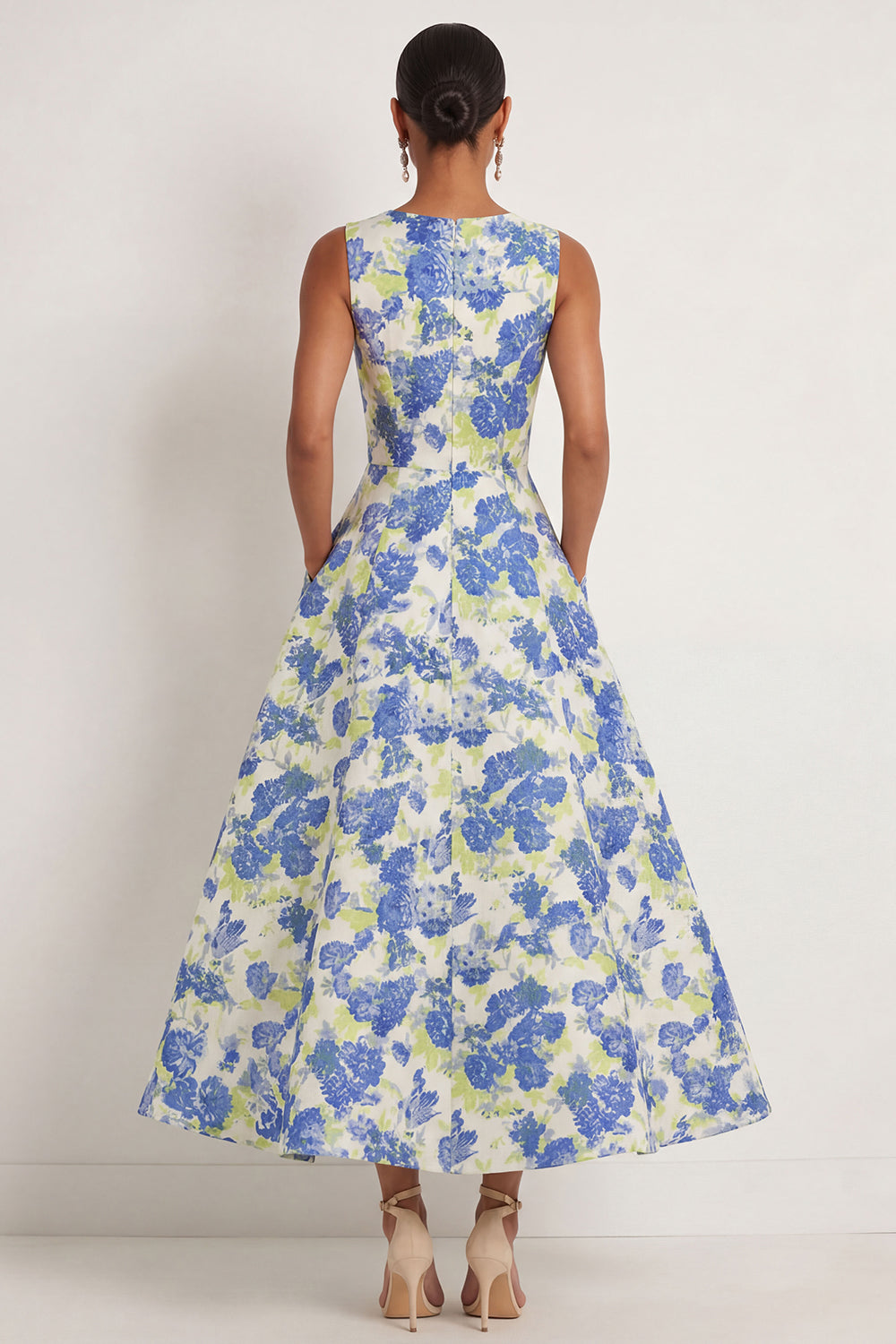 A Line Blue Daffodil Floral Round Neck Sleeveless Long Formal Dress