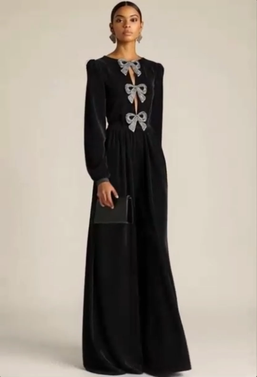 Black Sheath Velvet Keyhole Long Formal Dress with Bows