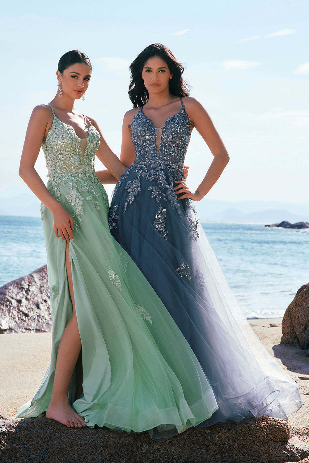 Leely Women Green Long Prom Dress A Line Spaghetti Straps Formal Dress with Criss Cross Back