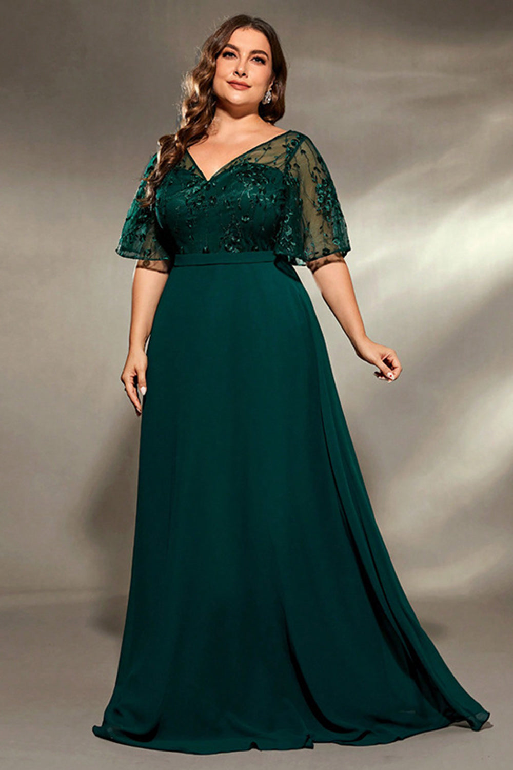 Leely Women Dark Green Plus Size Mother of Bride Dress V Neck Applique A  Line Chiffon Wedding Guest Dress