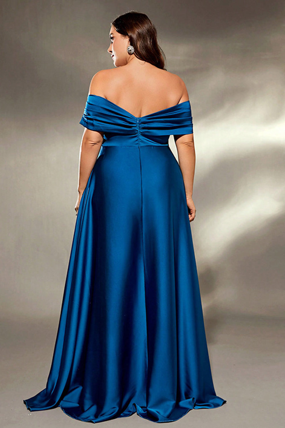 Royal Blue Twist Front Satin A Line Plus Size Bridesmaid Dress