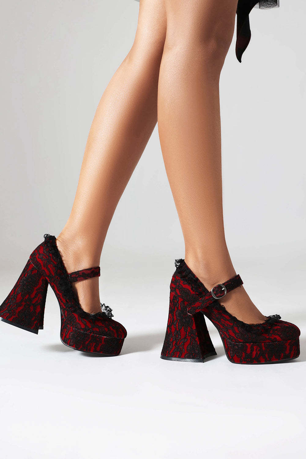 Leely Women Black One-piece Buckle Platform Lace High Heels