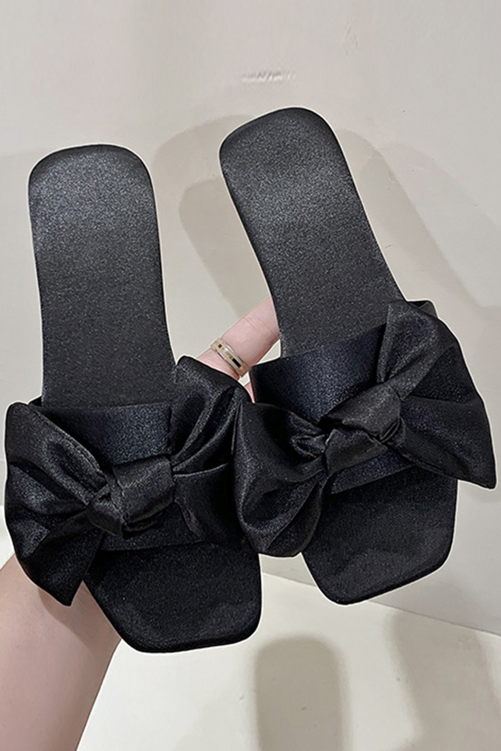 Black Bridal Slippers with Bowknot Bridesmaid Slippers