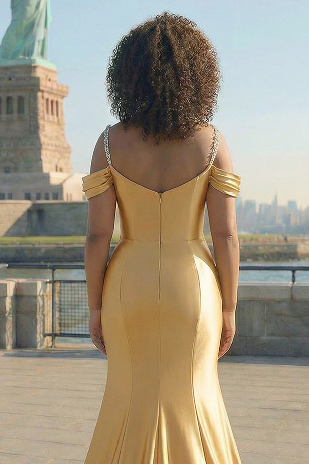 Golden Mermaid Plus Size Spaghetti Straps Sequined Satin Prom Dress