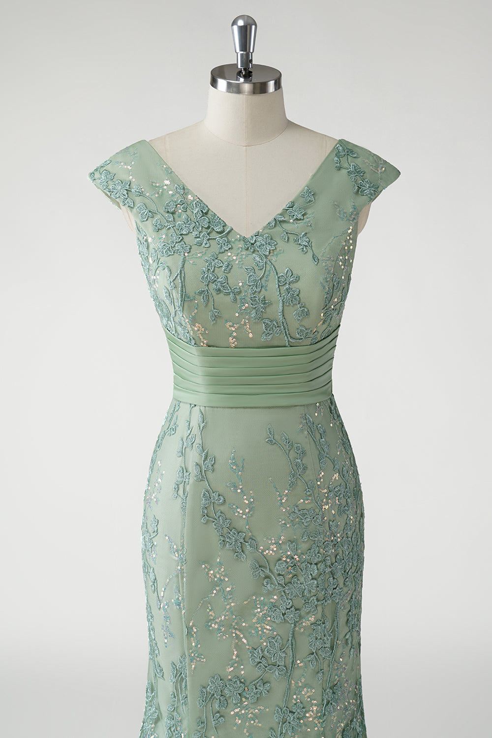 Gorgeous Green Embroidered Mermaid Mother of the Bride Dress