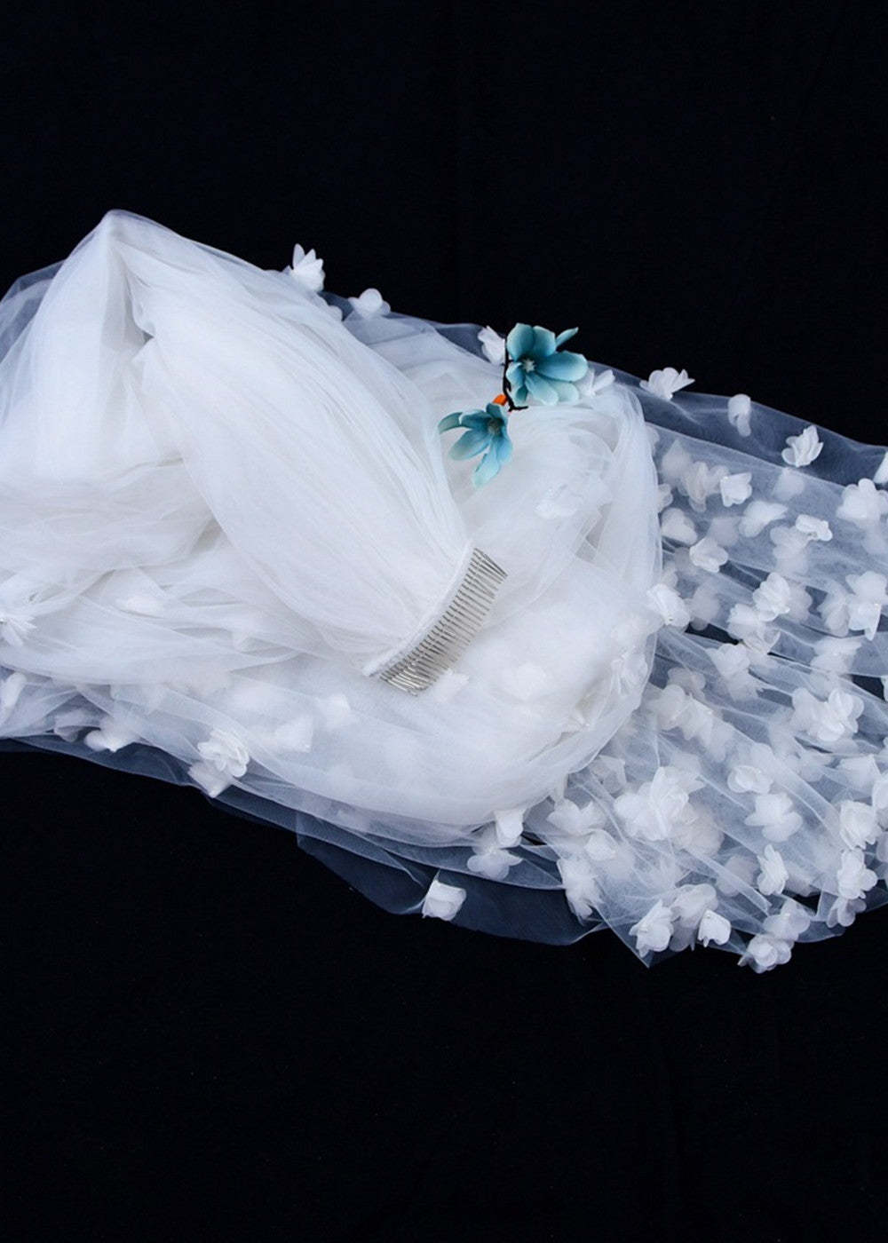 One-Tier Cut Edge Tulle Cathedral Veils With Appliques