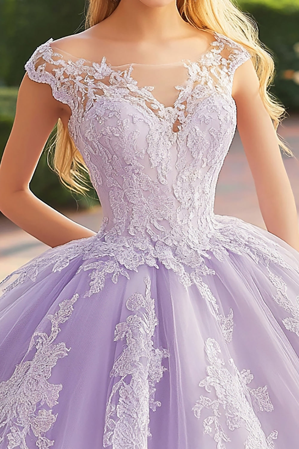 Princess Lilac Ball Gown Ruffled Tulle Quinceanera Dress with Appliques