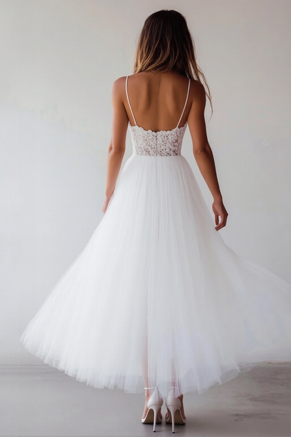 White A Line Tulle Spaghetti Straps Graduation Dress with Lace