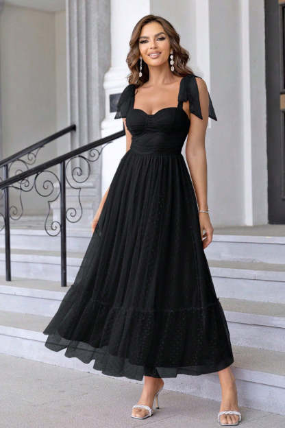 Leely Women A Line Black Prom Dress with Bow Spaghetti Straps Black Pleated Sweetheart Long Wedding Guest Dress