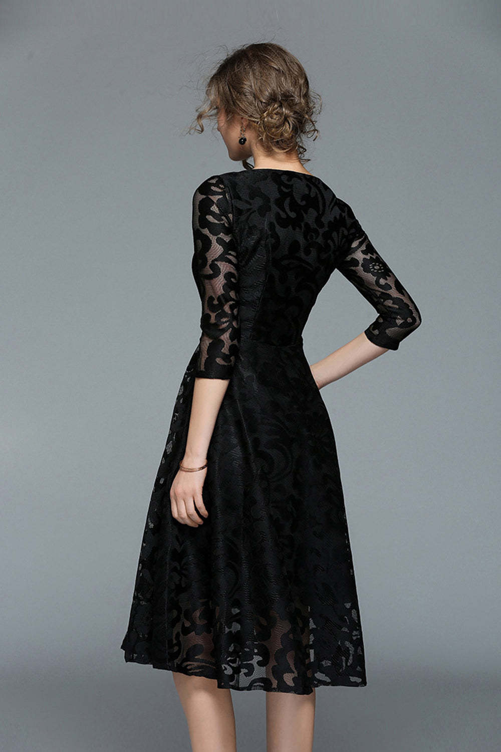 Peacock A-Line Round Neck Half Sleeves Midi Mother of the Bride Dress
