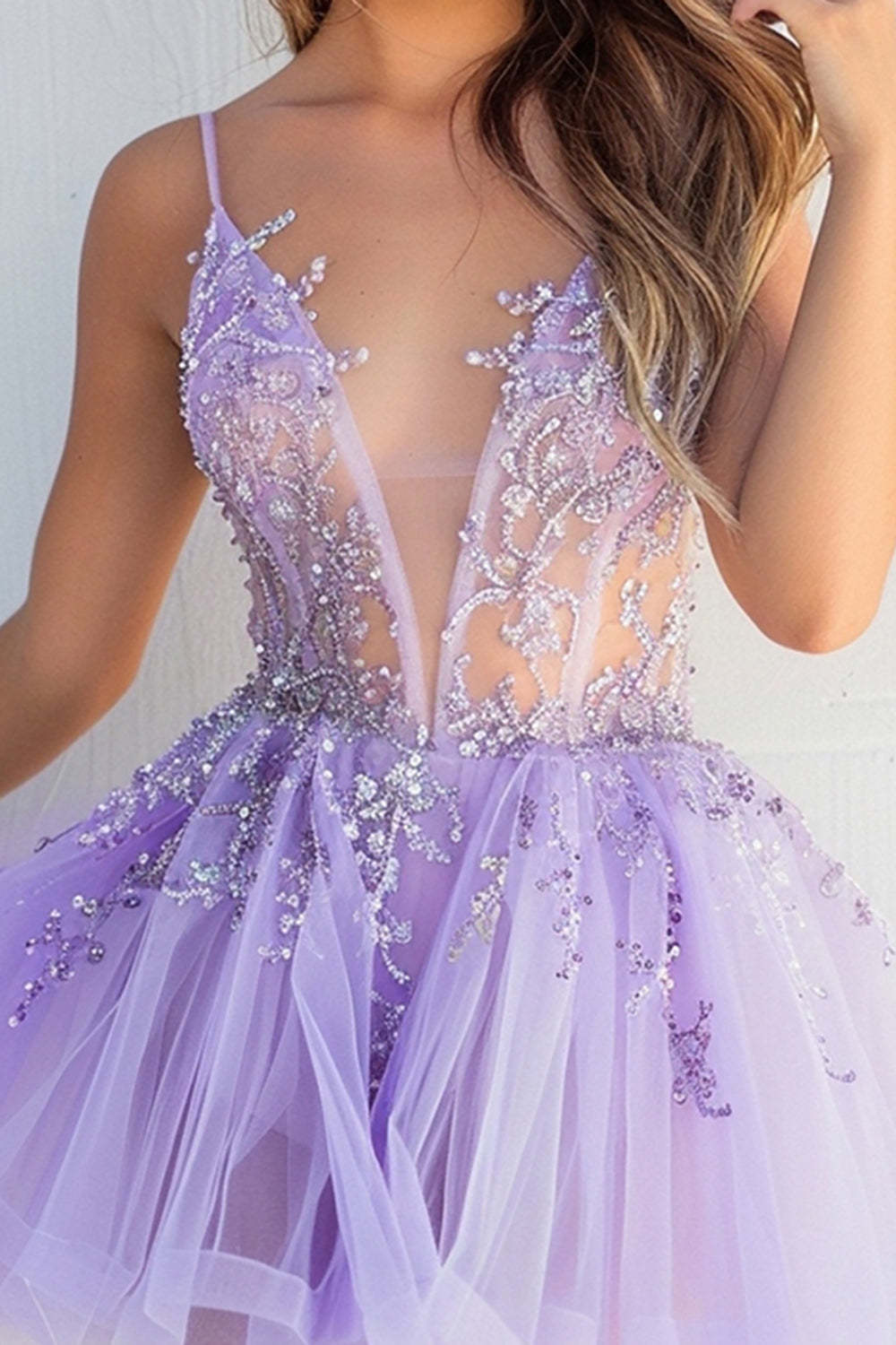 Sparkly Lilac Deep V-Neck Short Tulle Homecoming Dress with Appliques