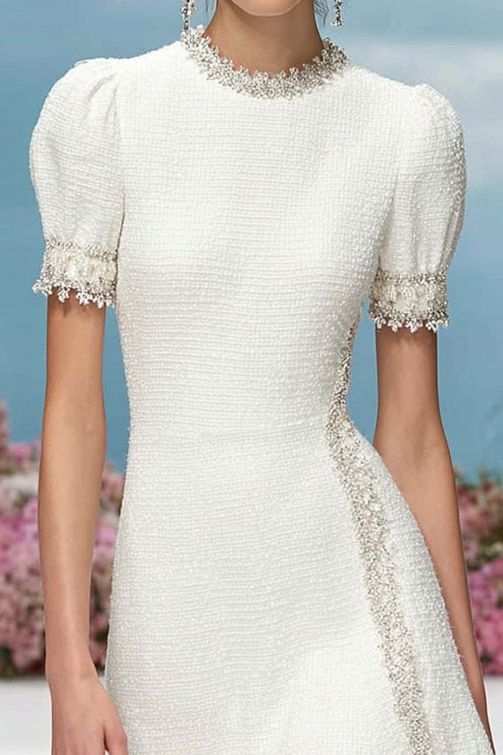 White Round Neck Short Tweed Homecoming Dress with Appliques