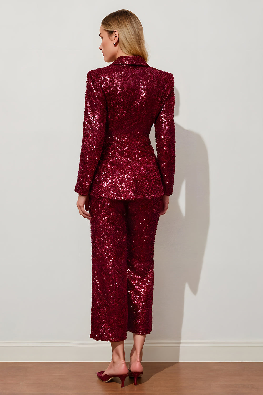Sparkly Burgundy Sequins 2 Piece Fitted Women Prom Suits