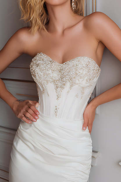White Tight Sweetheart Short Homecoming Dress with Beading
