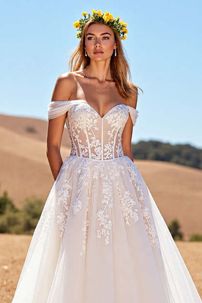 Tulle Ivory Corset A-Line Sweep Train Wedding Dress with Lace