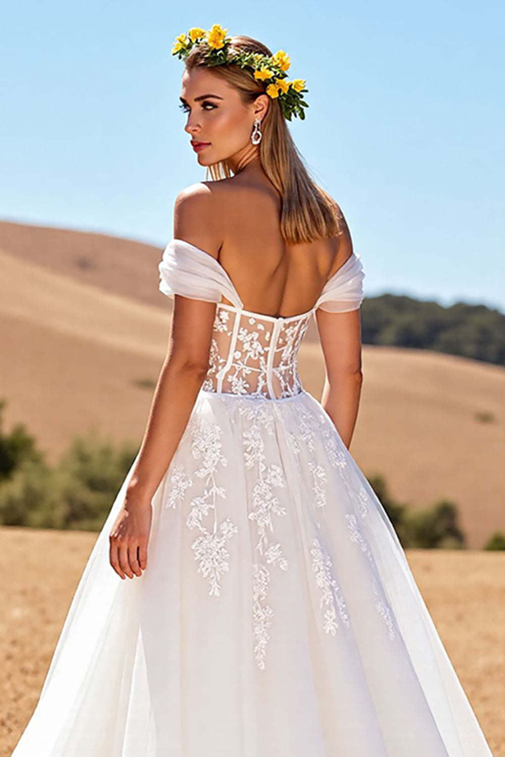 Tulle Ivory Corset A-Line Sweep Train Wedding Dress with Lace
