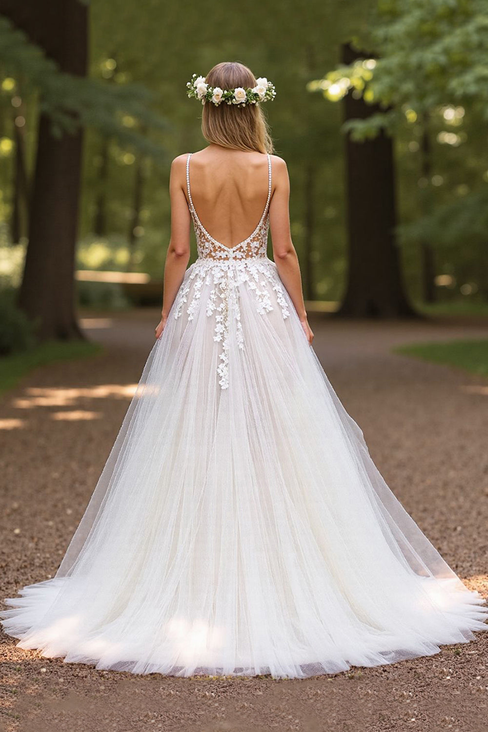 Deep V-Neck Tulle Ball Gown Ivory Wedding Dress with Appliques