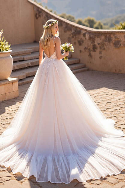 Tulle Ivory A-Line Spaghetti Straps Wedding Dress with Lace