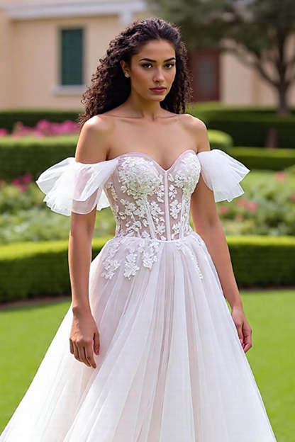 Tulle Ivory Corset Ruffled Ball Gown Wedding Dress with Lace