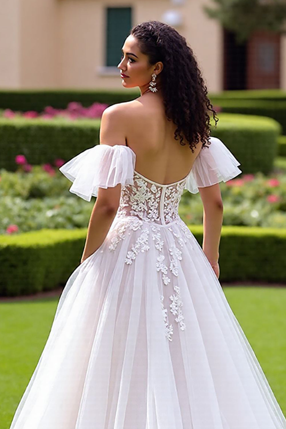 Tulle Ivory Corset Ruffled Ball Gown Wedding Dress with Lace