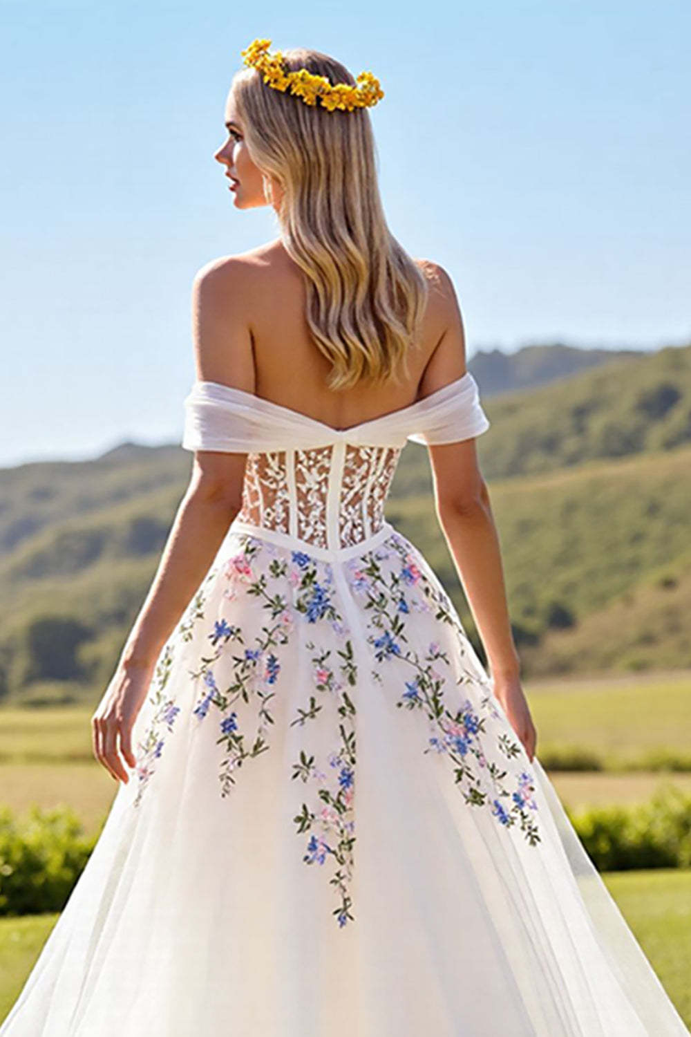 Ivory Corset Tulle Ball Gown Sweep Train Floral Wedding Dress