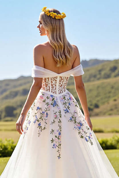 Ivory Corset Tulle Ball Gown Sweep Train Floral Wedding Dress