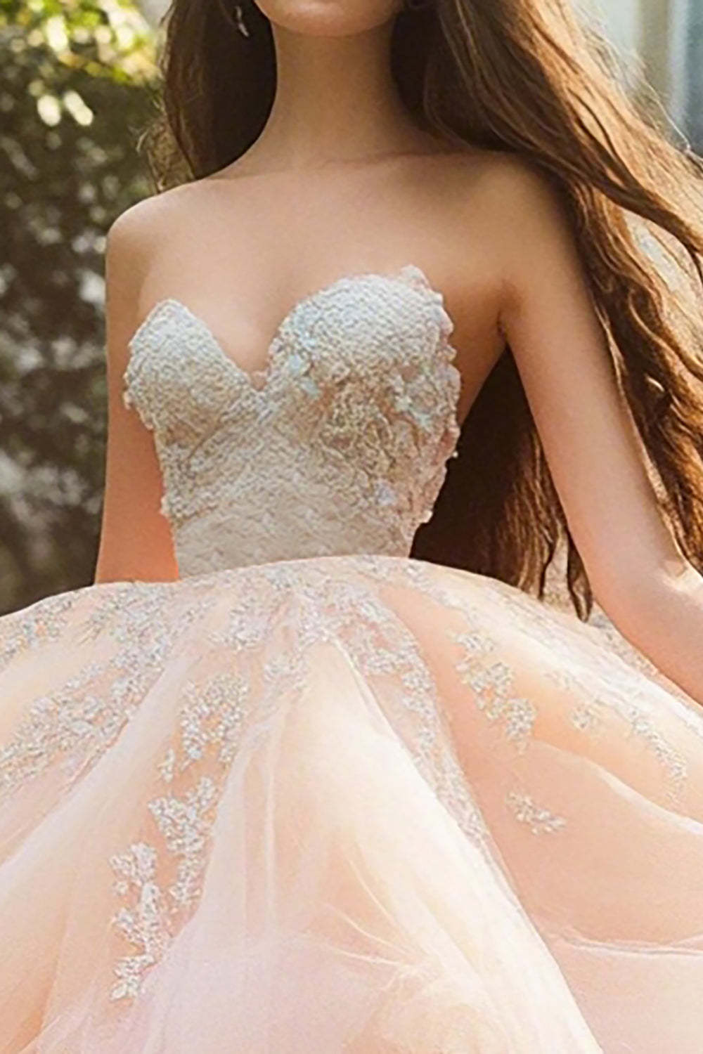 Champagne Tulle Ball Gown Sweetheart Ruffled Quinceanera Dress with Lace