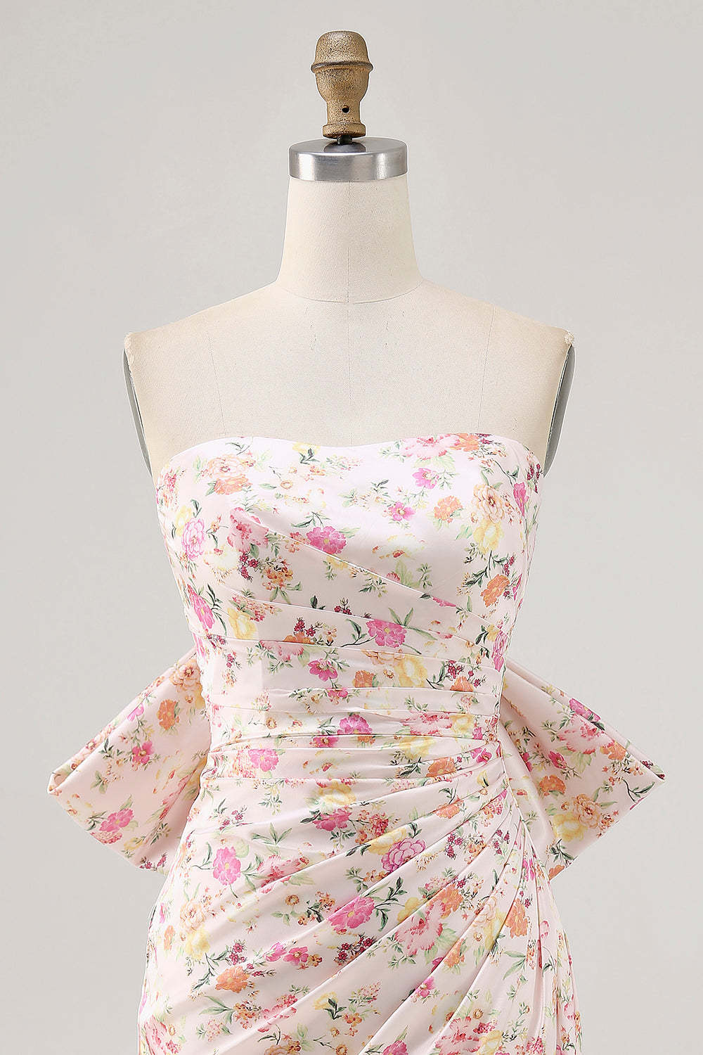 Pink Floral Strapless Ruched Tight Short Homecoming Dress with Bow