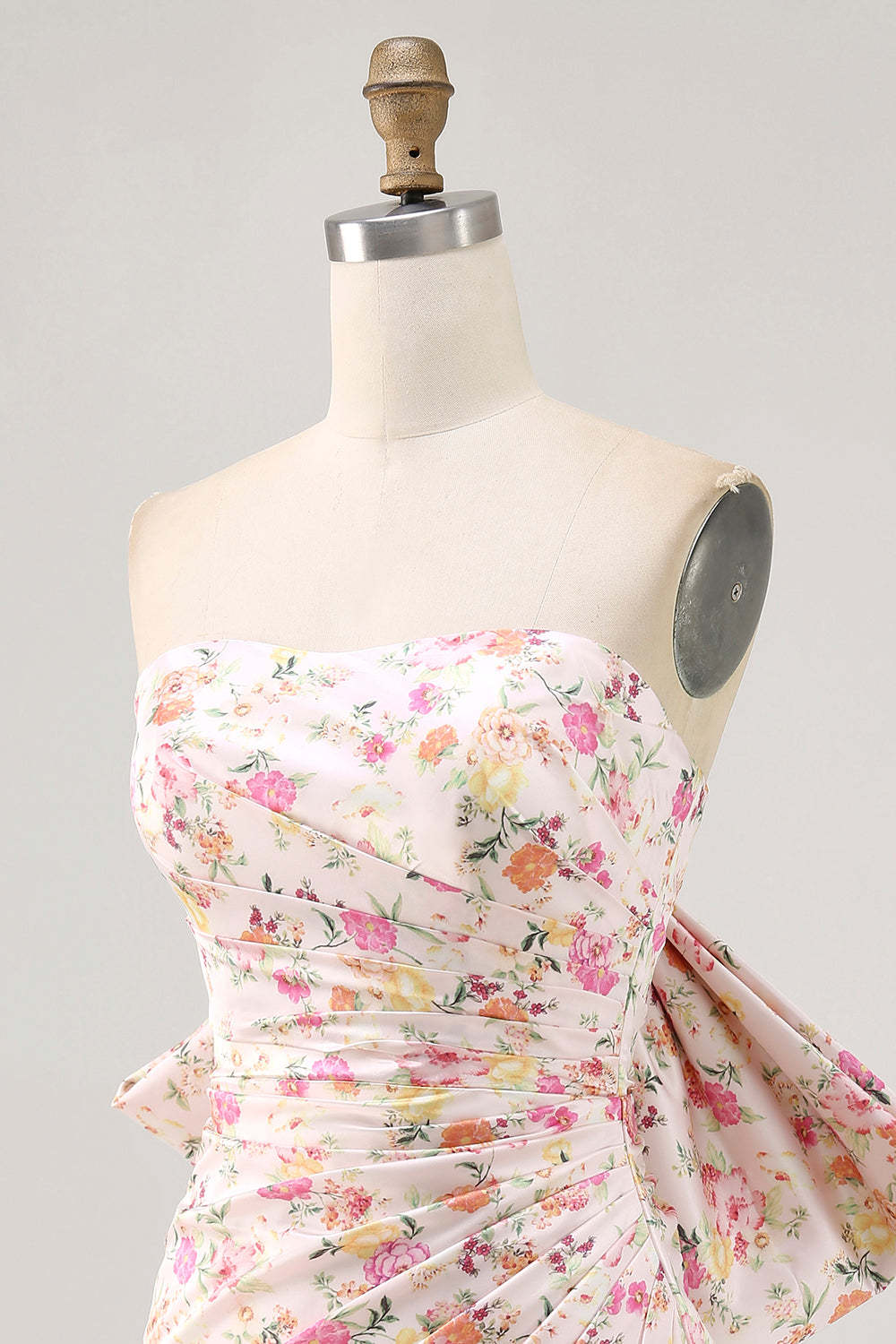 Pink Floral Strapless Ruched Tight Short Homecoming Dress with Bow