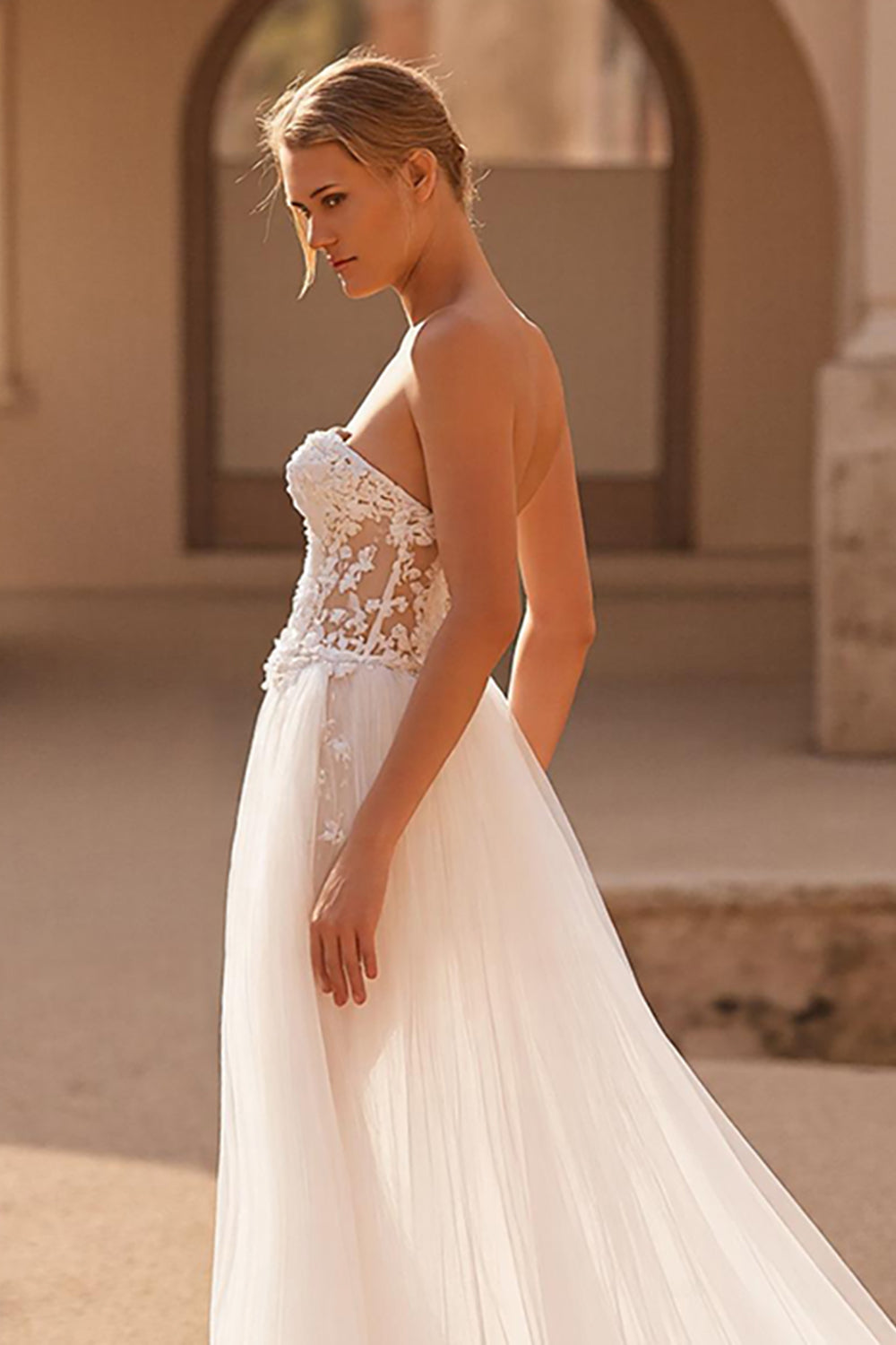 Ivory Sweetheart Tulle A Line Sweep Train Wedding Dress with Lace