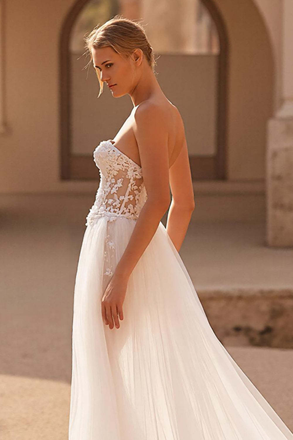 Ivory Sweetheart Tulle A Line Sweep Train Wedding Dress with Lace