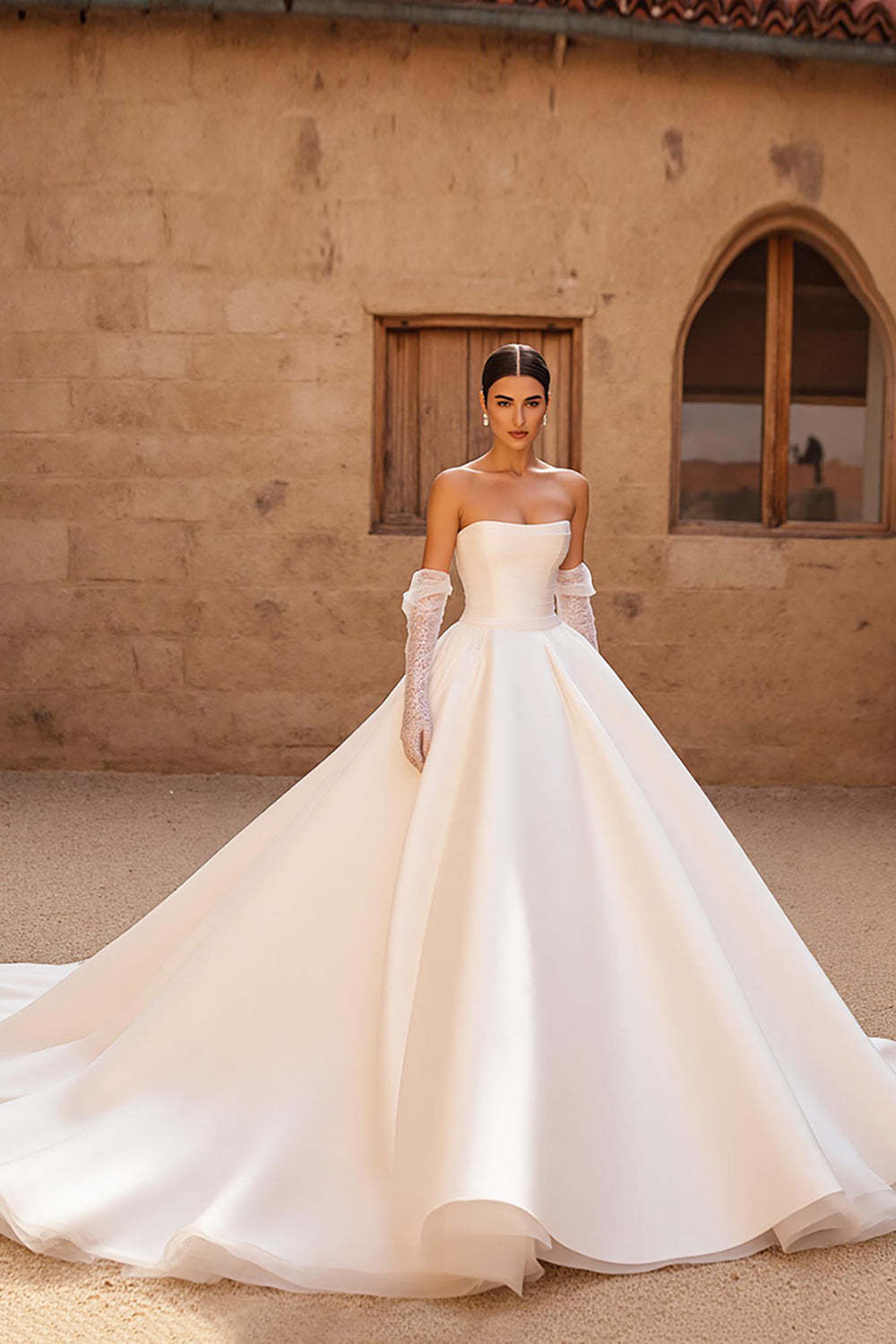 Leely Women Ivory Satin Sweep Train Wedding Dress Princess Ball Gown Strapless Bridal Dress