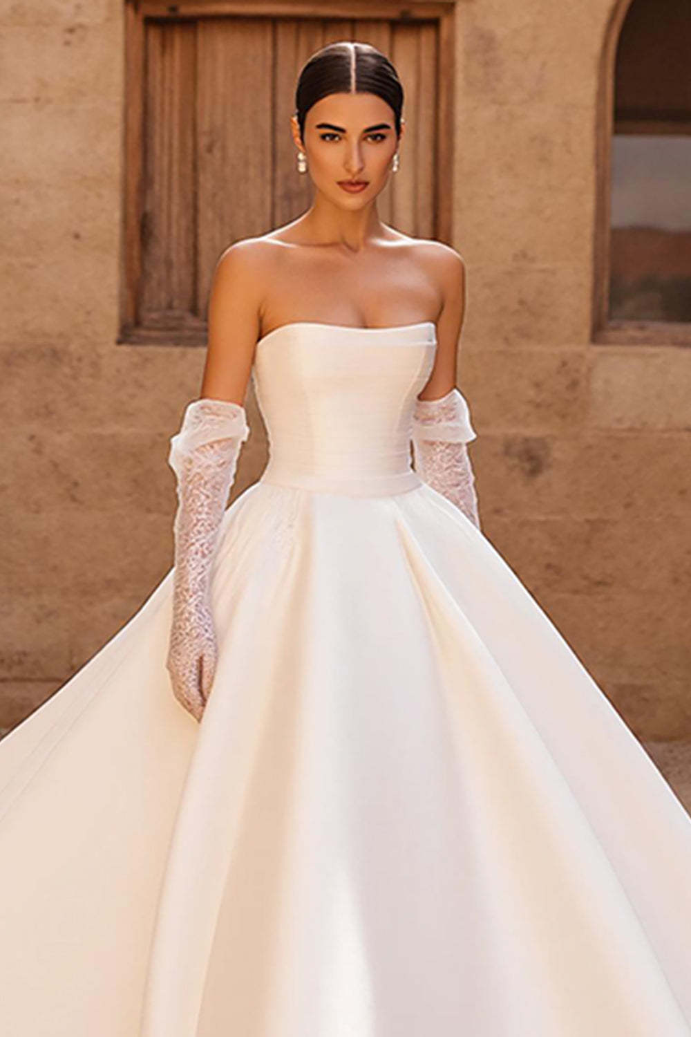 Ivory Princess Ball Gown Strapless Satin Wedding Dress