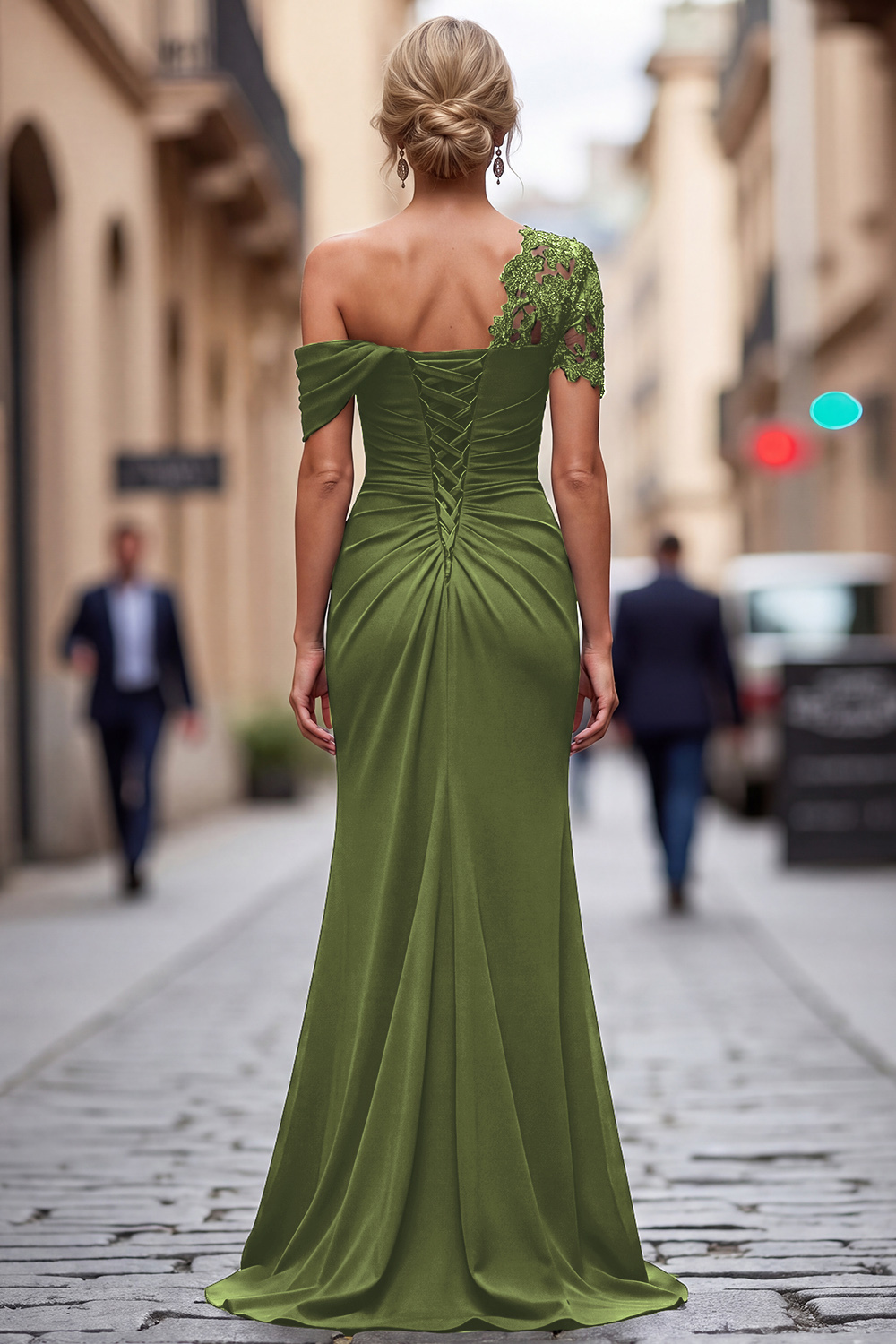 Maxi Black Sheath One Shoulder Ruched Mother of the Bride Dress with Appliques
