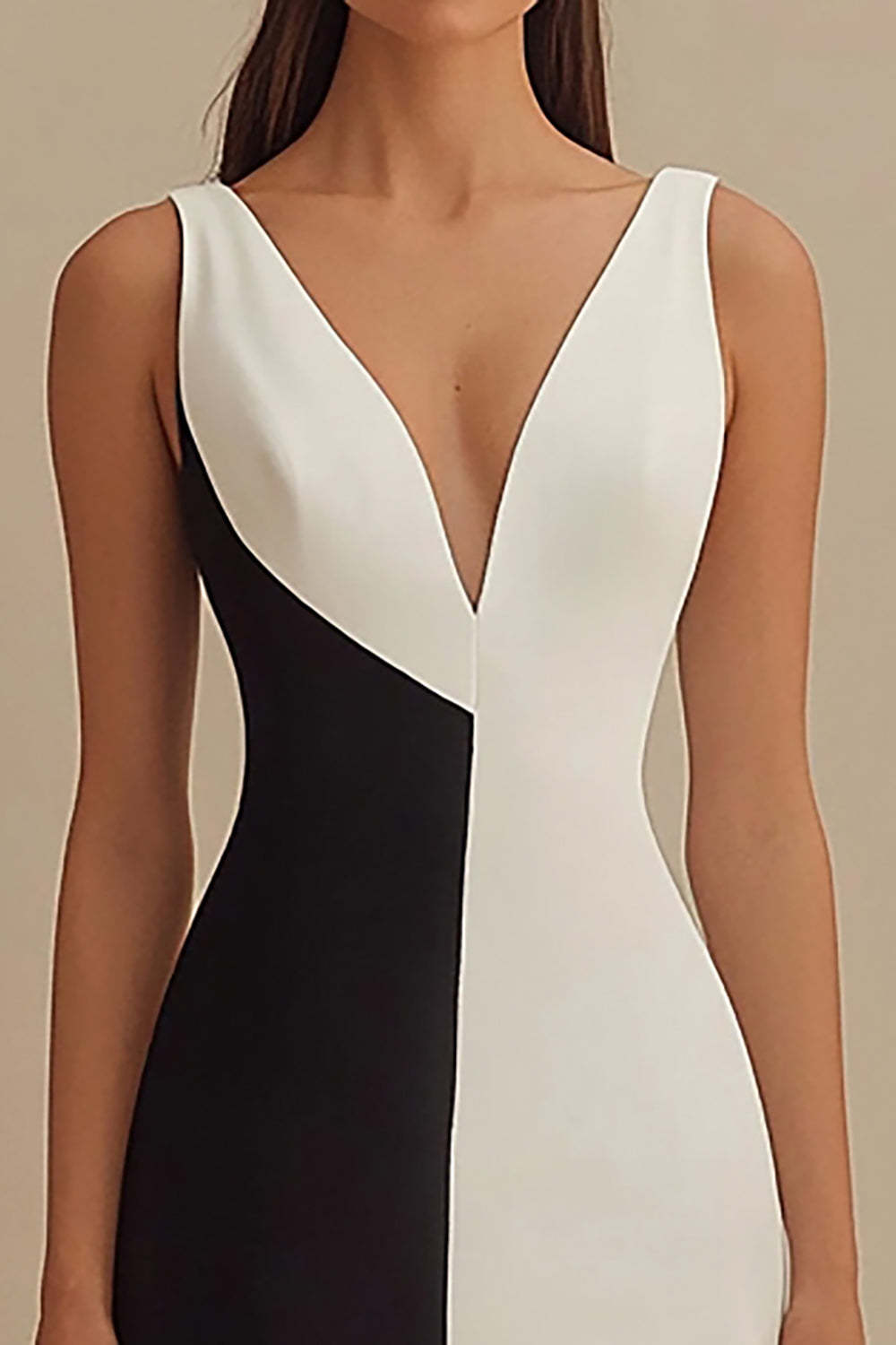 Black and White Satin V-Neck Sleeveless Mermaid Long Formal Dress