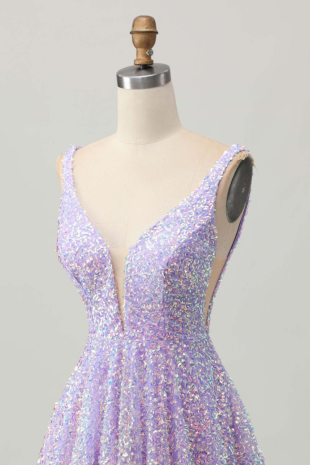 Sparkly Lilac Sequin V-Neck Backless Short Homecoming Dress