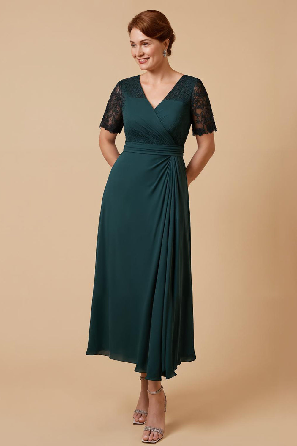 Leely Women Pine Sheath Long Mother of the Bride Dress with Sleeves V-Neck Ruched Chiffon Wedding Guest Dress with Lace