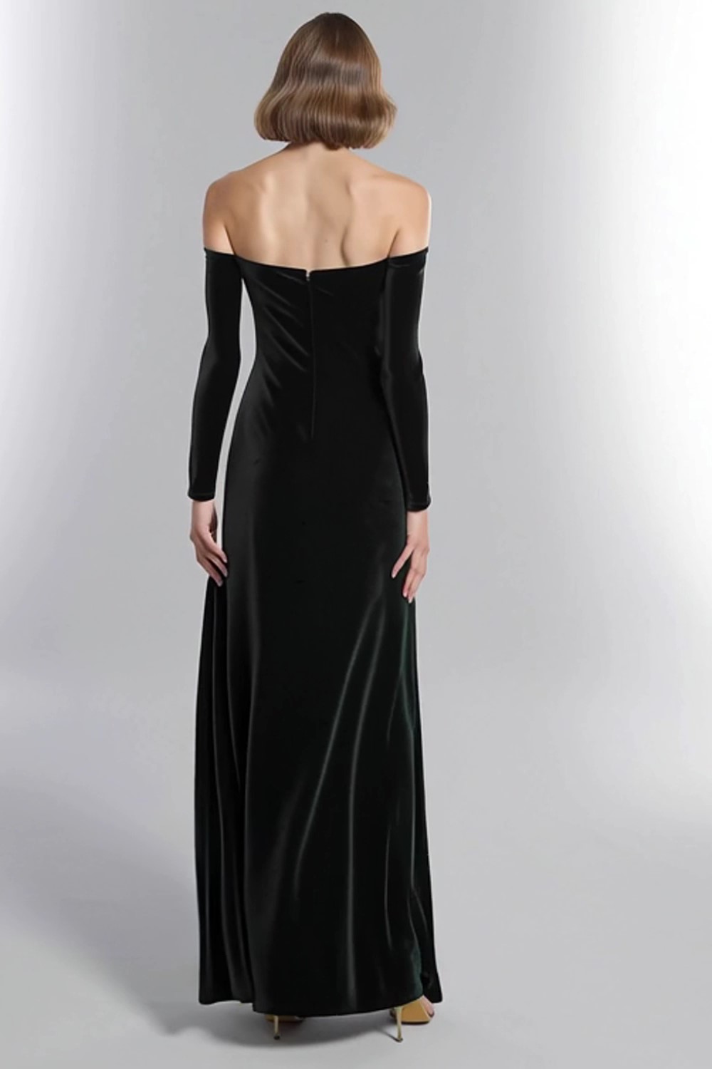 Black Velvet Long Sleeves Sheath Holiday Party Dress with Rhinestones