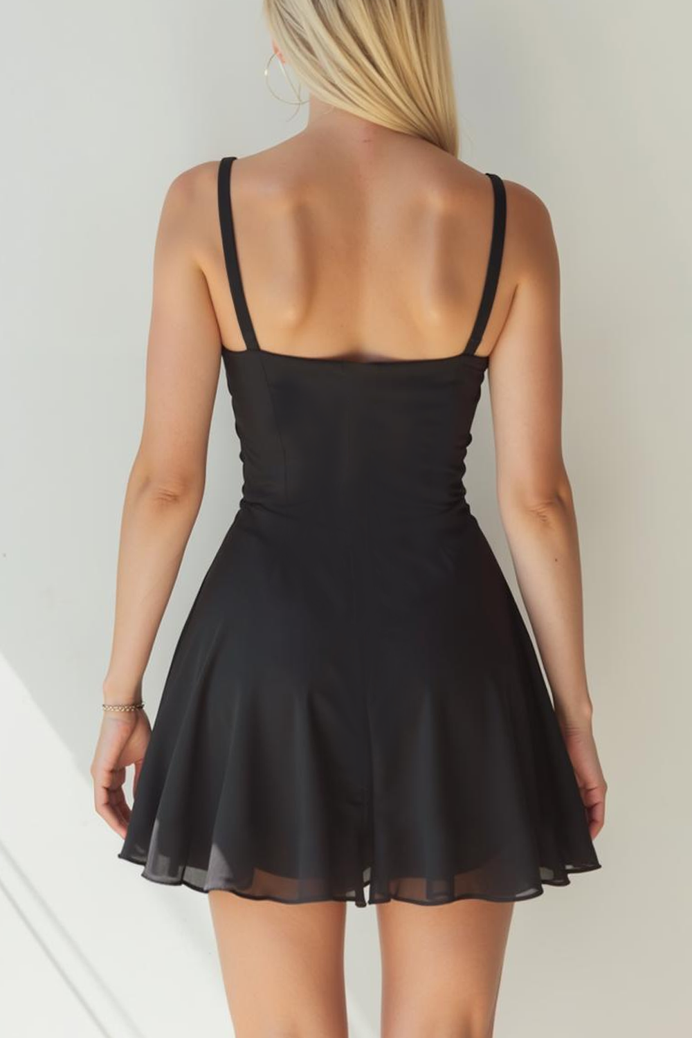 Black Chiffon A Line Spaghetti Straps Short Bridesmaid Dress