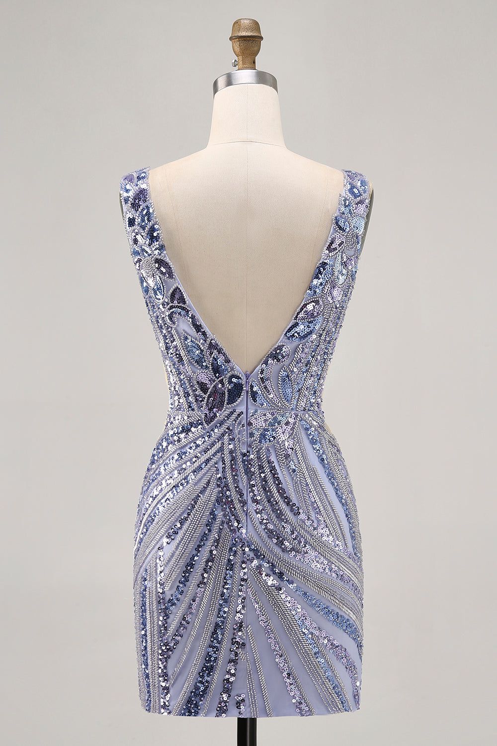 Sparkly Sequins Lilac V-Neck Tight Short Beaded Homecoming Dress