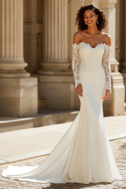 Leely Ivory Mermaid Chiffon Sweep Train Wedding Dress with Sleeves Off the Shoulder Bridal Dress with Appliques
