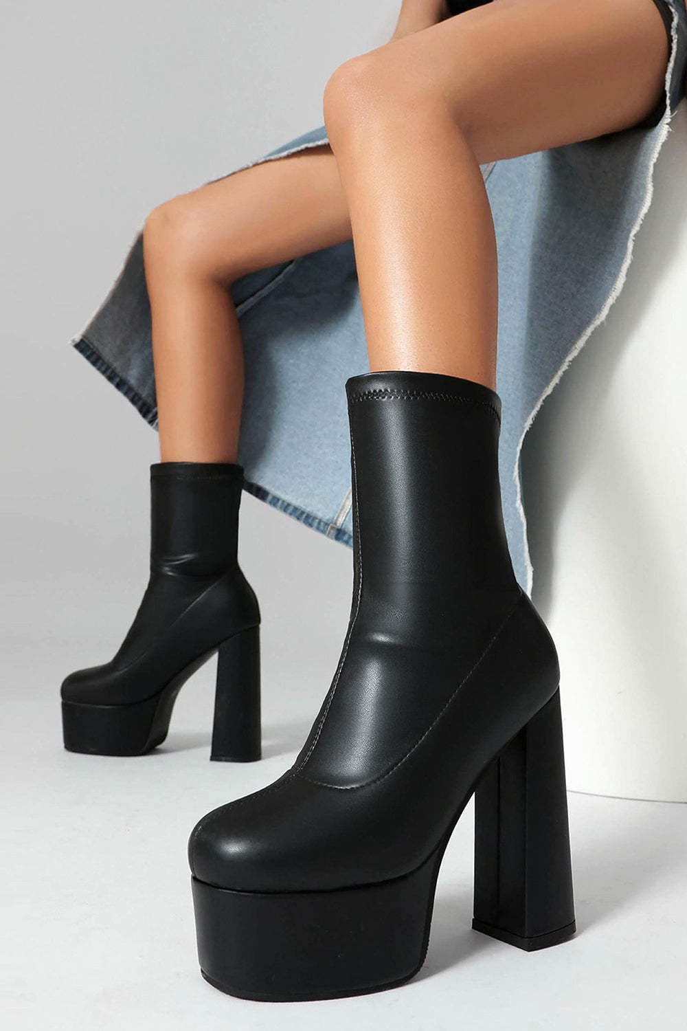 Golden Go Go Chunky Platform Round Toe Heeled Ankle Boots