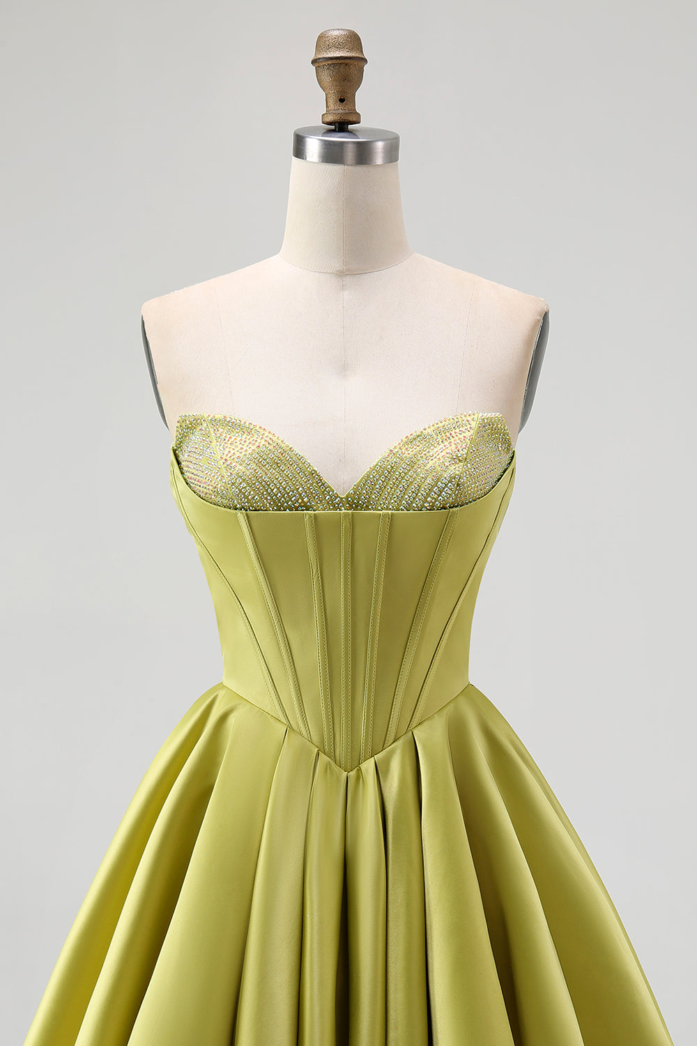 Green Sweetheart A-Line Satin Short Cocktail Dress with Beading